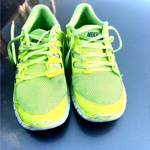 Neon green Nike Free 5.0 trainers #neon #running size 9 women